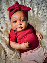 Load image into Gallery viewer, Knotted Hat